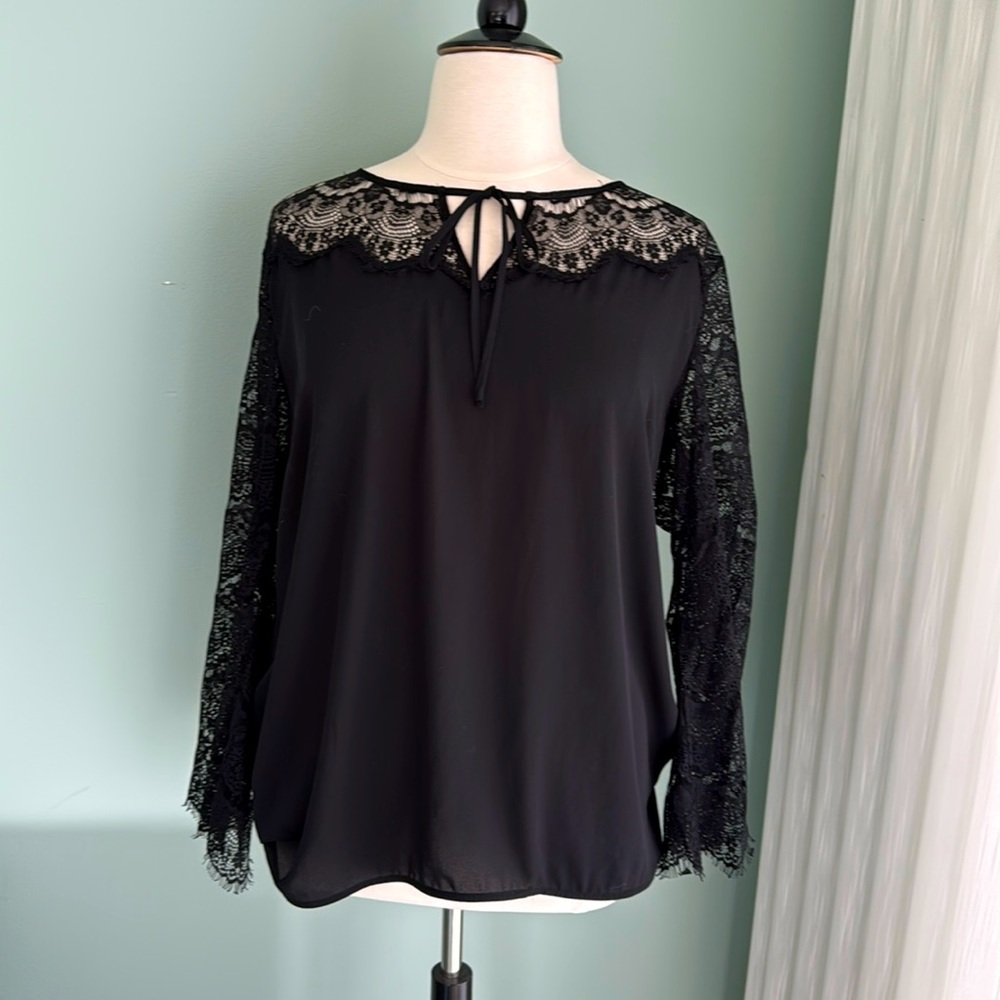 Sejour black tunic top 20W